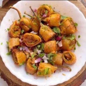 Cut Mirchi (16oz)