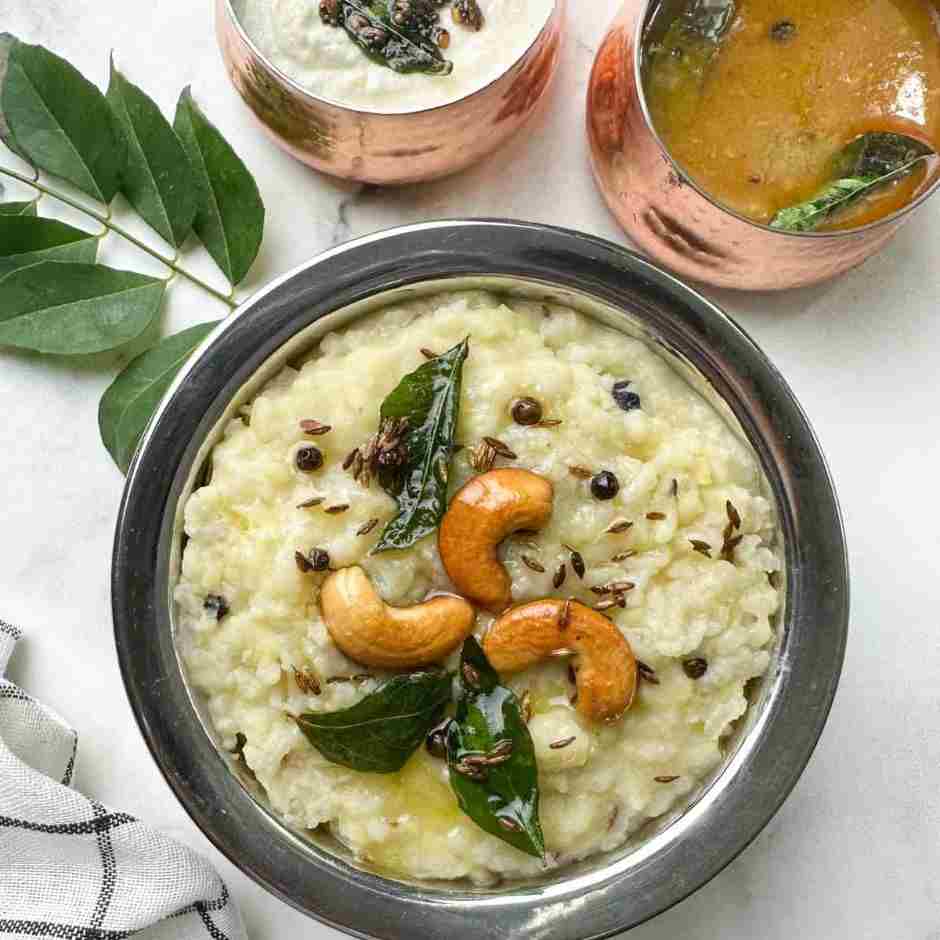 PONGAL w CHUTNEY SAMBAR