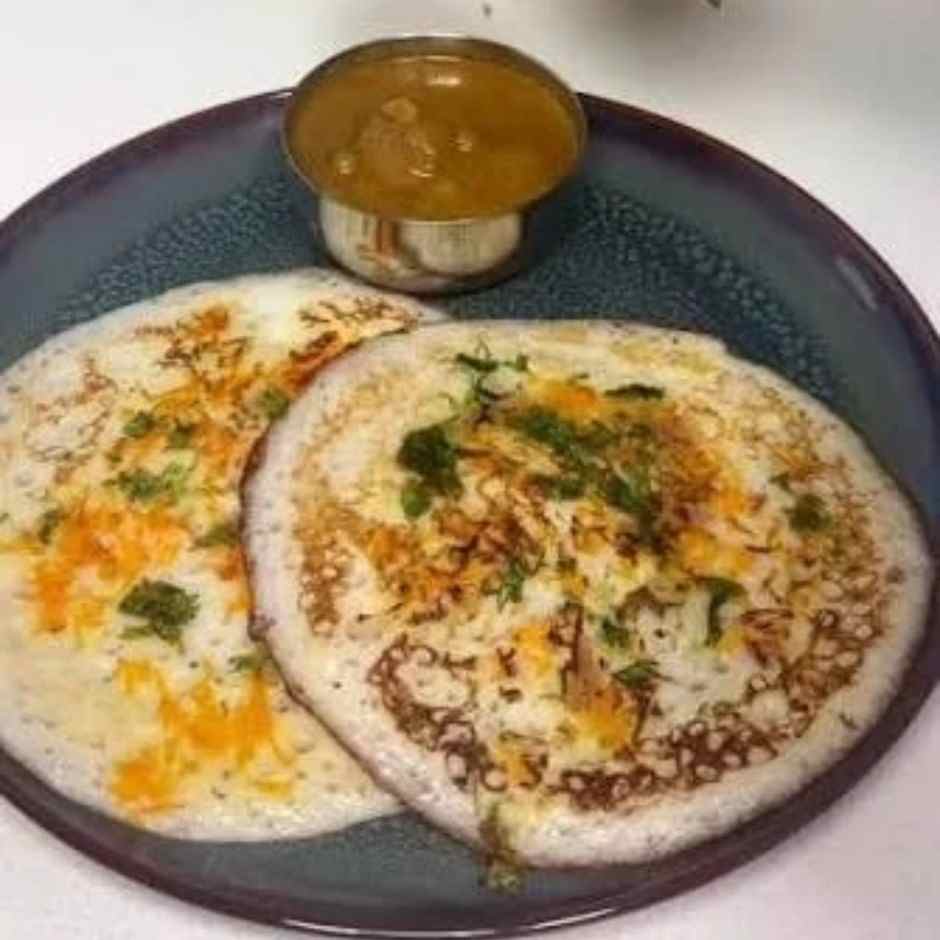 Egg Masala Uthappam